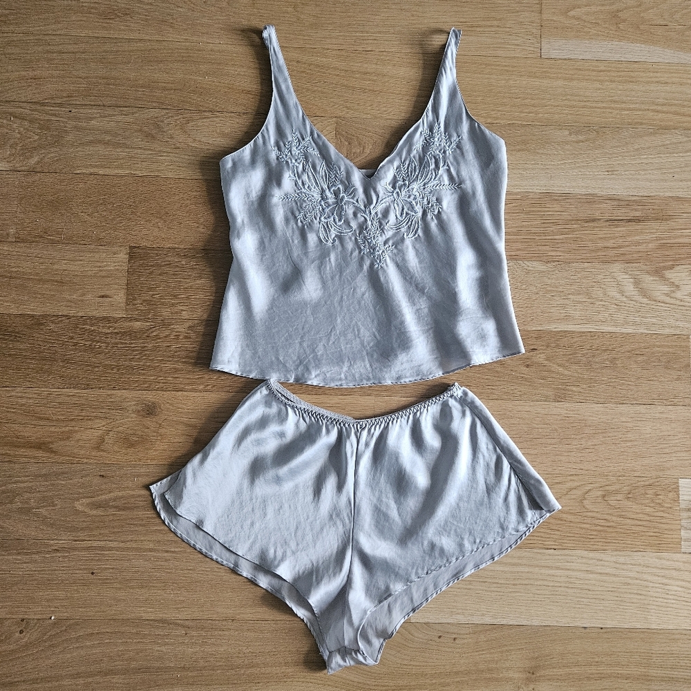 Vintage 90s Victoria's Secret 100% Silk Embroidered Cami Tank Short Set Small